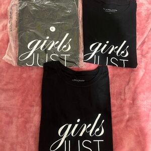 Black 'Girls Just wanna have funds ' T-Shirt